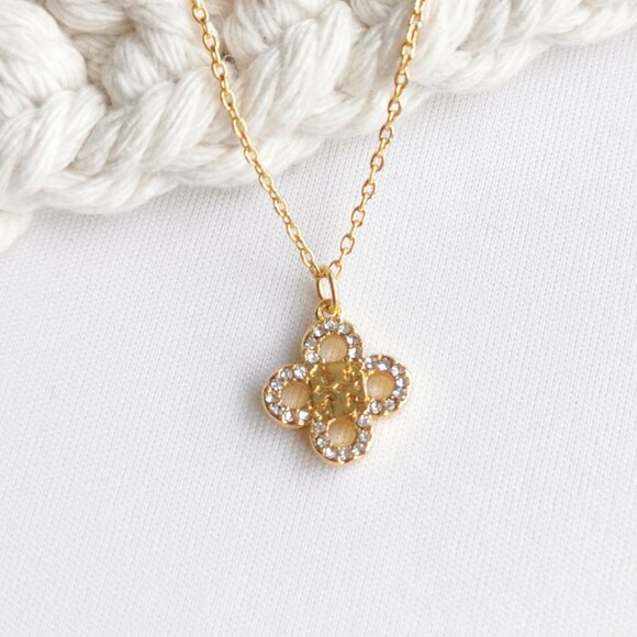 Tory Burch Kira Clover Gold Crystal Necklace - Picture 1 of 4